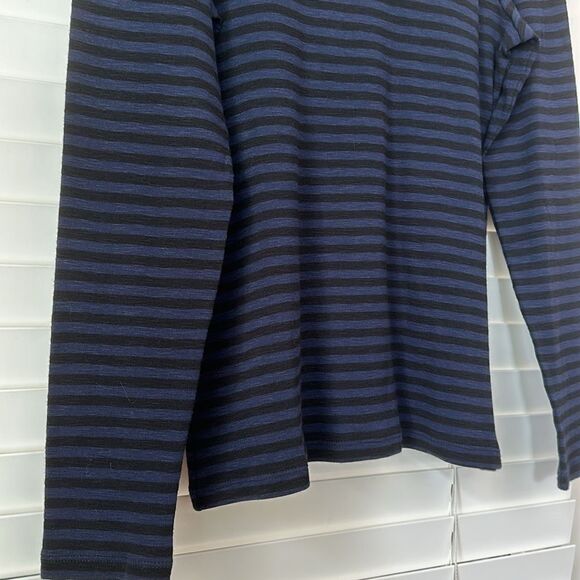 Chico’s SZ 0 striped long sleeve top - Picture 9 of 12